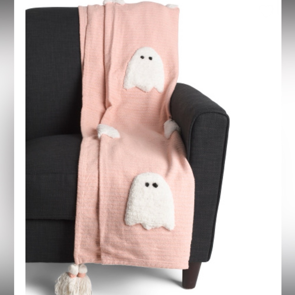 Coral Ghost Boo Throw Blanket